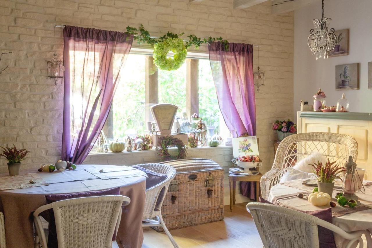 Le Bonheur A La Campagne Bed & Breakfast Lesmont Bagian luar foto